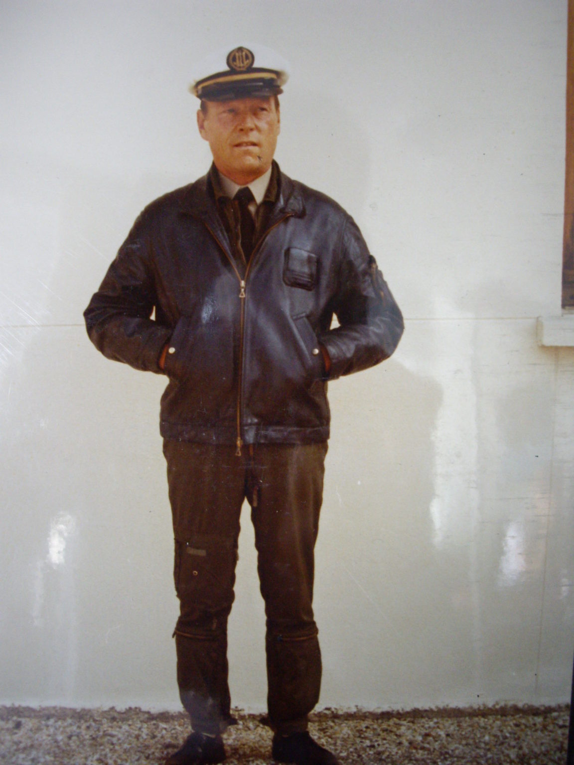 L’uniforme des premiers douaniers pilotes – Association pour l’Histoire ...