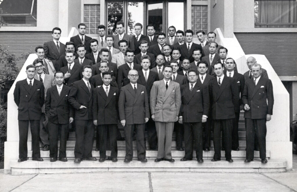 04ème Session 1953 IE et EE